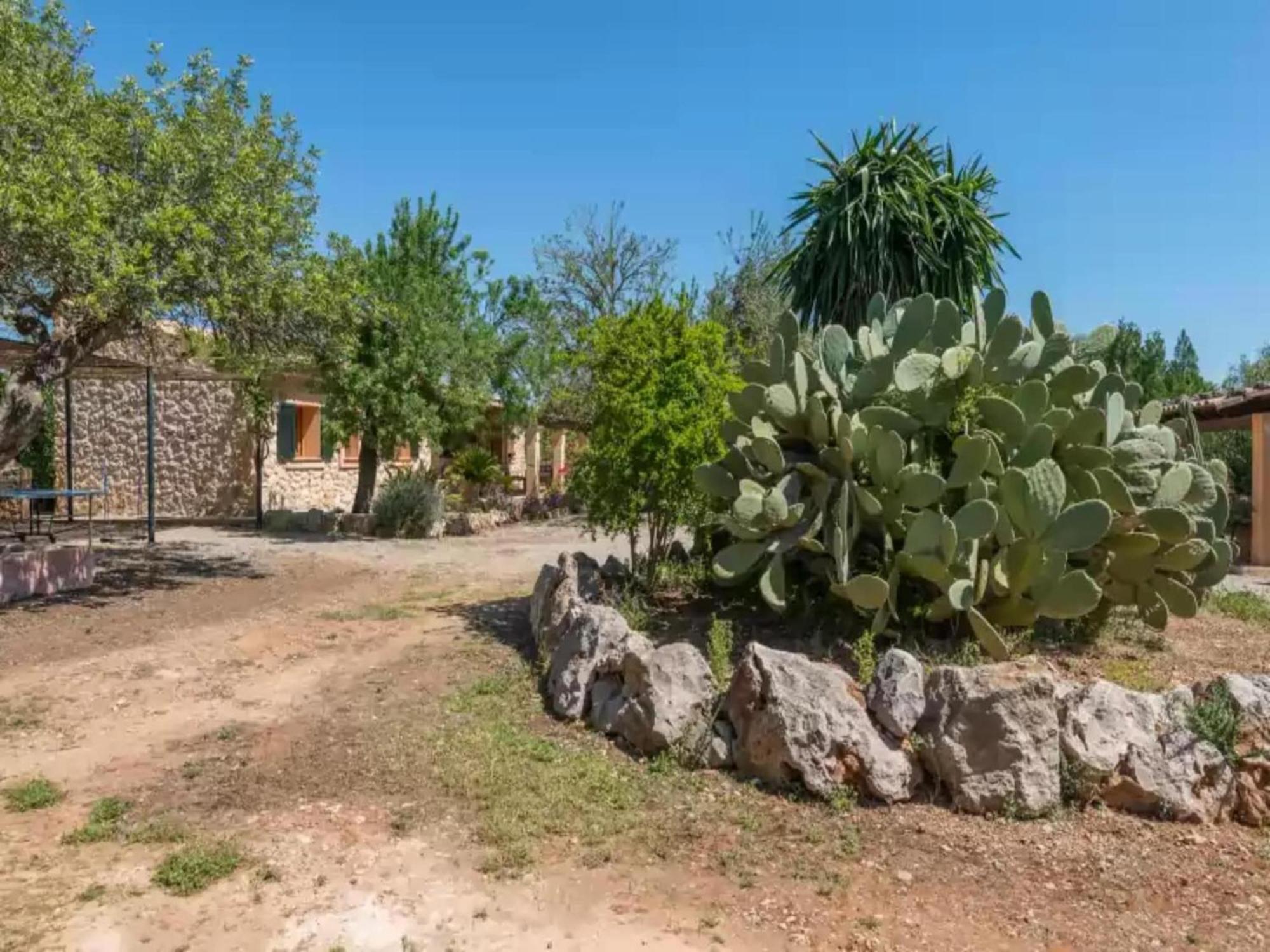 Villa With Private Pool In Inca