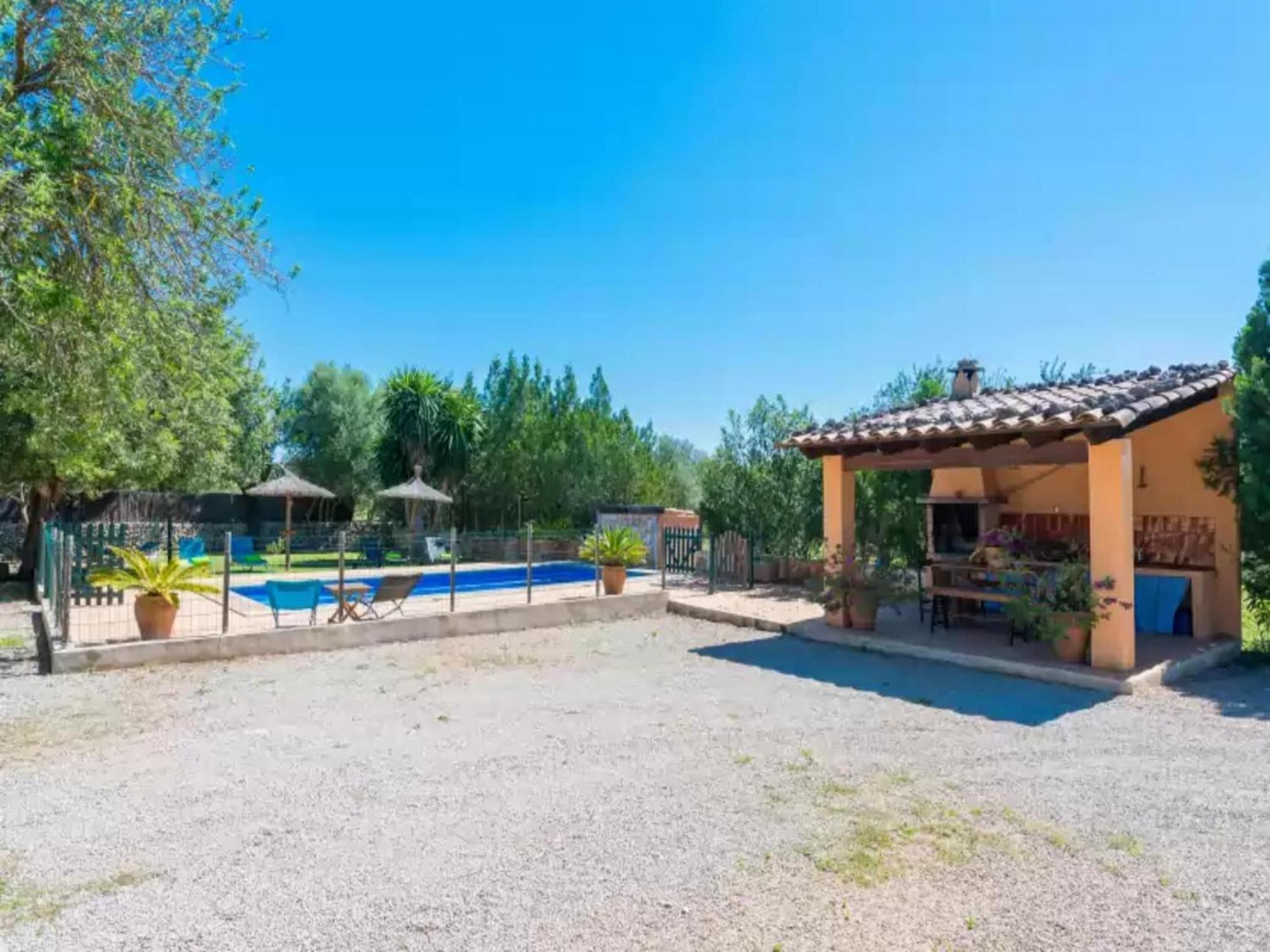 Villa With Private Pool In Inca Llubí